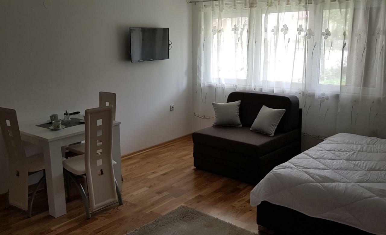 Banjalux Apartmani I Sobe Vrnjačka Banja Dış mekan fotoğraf